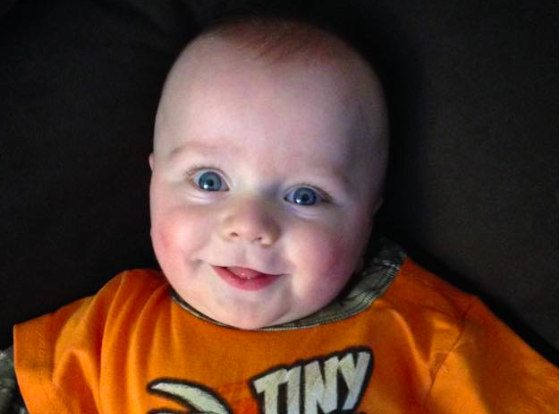 Бебето полни една година