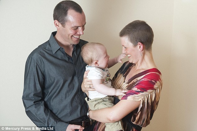 цело семејство