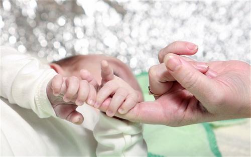 мајка и бебе